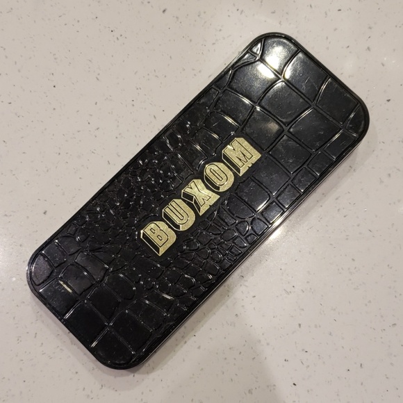 Buxom eyeshadow palette - Picture 1 of 3